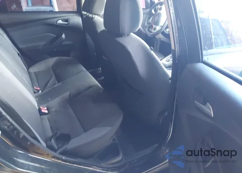 2013 Ford Focus Se z USA, uszkodzony, nr VIN 1FADP3F29DL211778